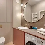 Apartment Blue Mandarin Riverside Premium Ii Sauna & Gym
