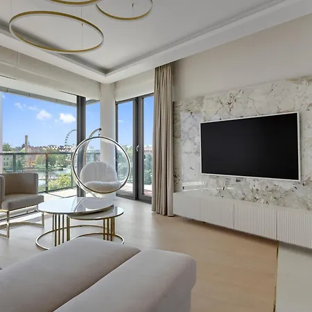 Blue Mandarin Riverside Premium Ii Sauna & Gym Apartment