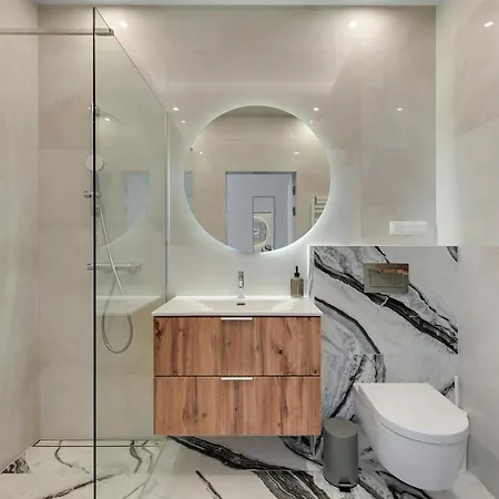 Blue Mandarin Riverside Premium Ii Sauna & Gym *