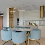 Blue Mandarin Riverside Premium Ii Sauna & Gym Appartamento