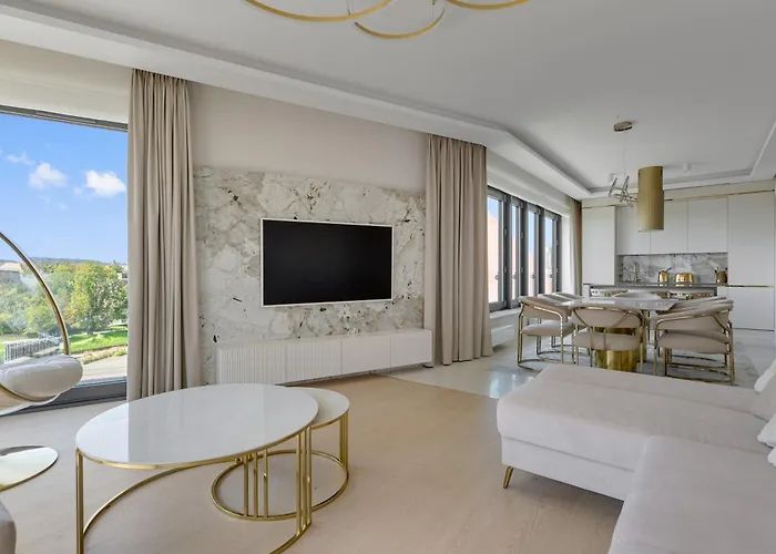 Blue Mandarin Riverside Premium Ii Sauna & Gym Apartmán *