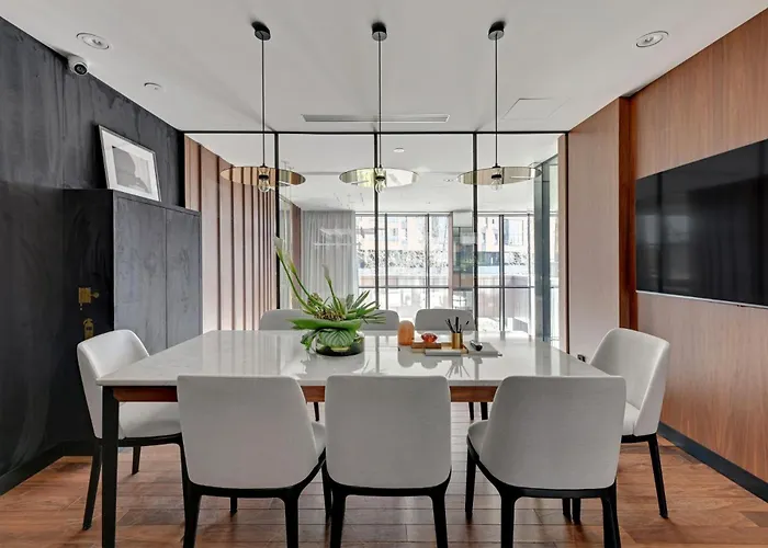 Blue Mandarin Riverside Premium Ii Sauna & Gym Apartmán *